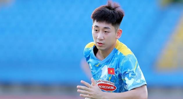 Nguyễn Nhật Minh: Hòn đá tảng mới đe dọa vị trí của Đoàn Văn Hậu tại ĐT Việt Nam
