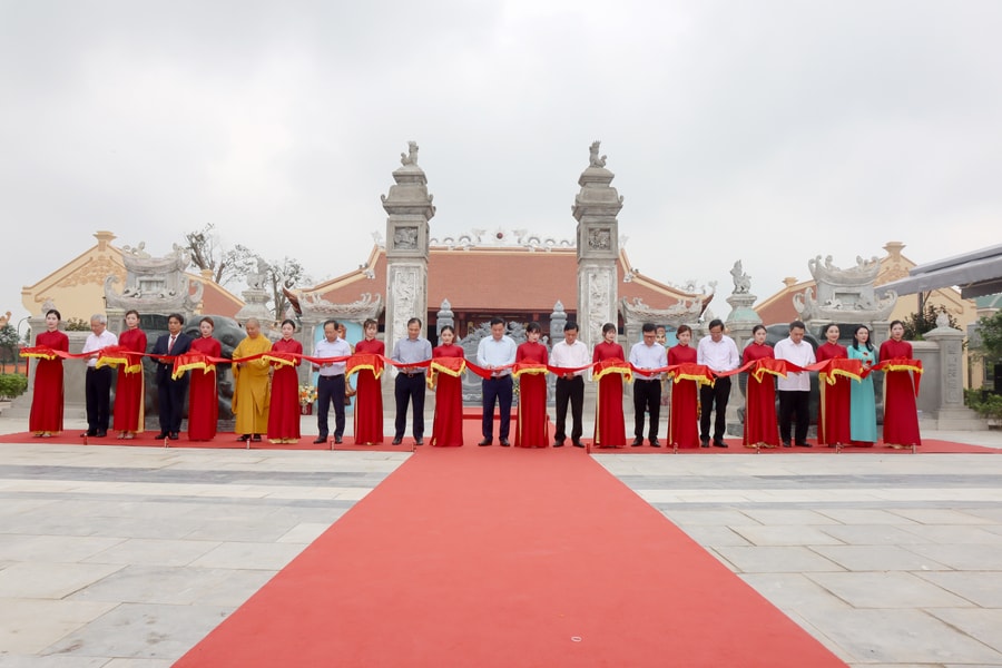 Trang trọng Lễ khánh thành đền thờ Lê Đức Tuy