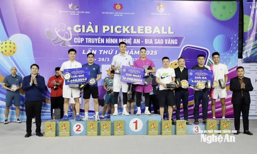 Hướng tới giải Pickleball Cup Truyền hình Nghệ An – Bia Sao Vàng: Câu chuyện của cặp đôi vô địch giải Pickleball Cup Truyền hình 2025