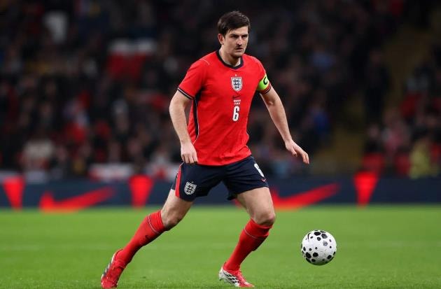 Maguire đeo băng thủ quân, dàn sao Man Utd tỏa sáng trong trận hòa của tuyển Anh
