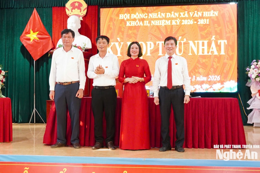 Phó Chủ tịch HĐND tỉnh Nguyễn Như Khôi dự Kỳ họp thứ nhất HĐND xã Văn Hiến
