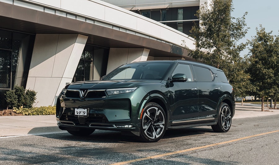 VinFast VF 9: SUV điện hạng sang sở hữu sức mạnh 402 mã lực và ưu đãi tới 220 triệu đồng