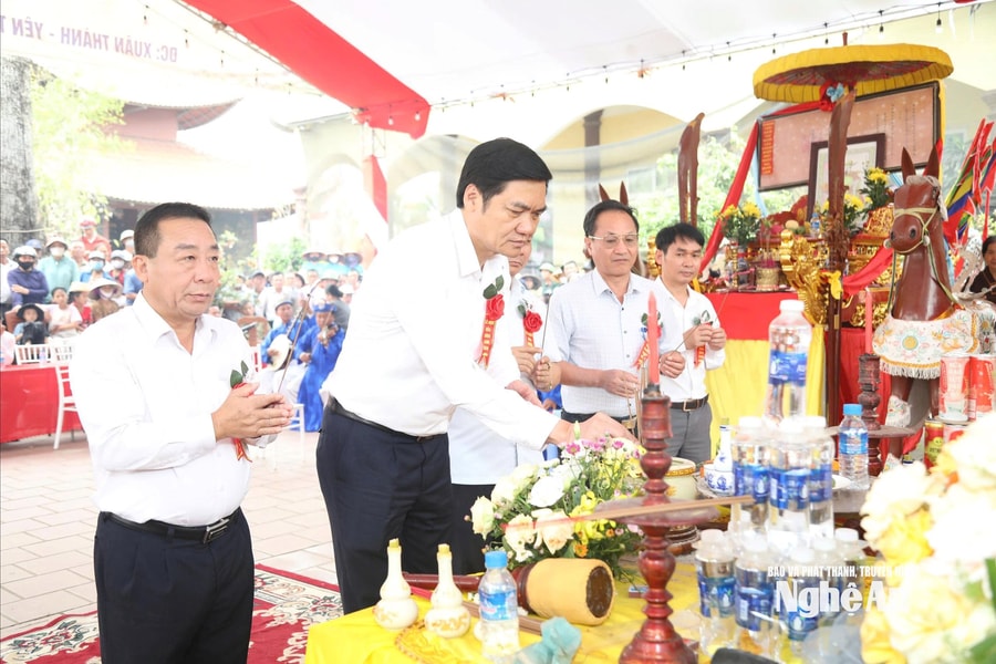 Khai mạc Lễ hội đền - chùa Gám năm 2026