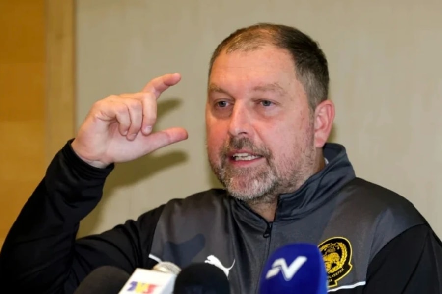 Việt Nam thắng áp đảo Malaysia 3-1: HLV Peter Cklamovski gây sốc khi công kích AFC
