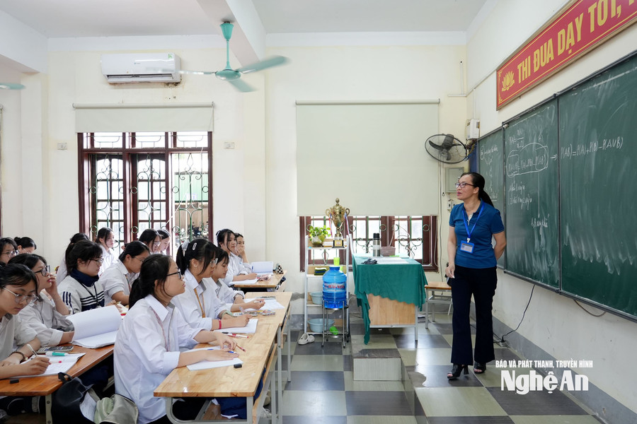 Sáp nhập trường, lớp: Tinh gọn bộ máy, nâng cao chất lượng