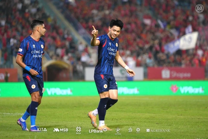 Đình Bắc giải "cơn khát" bàn thắng V-League sau 500 ngày; Haaland bùng nổ hat-trick, Man City vùi dập Liverpool ở tứ kết FA Cup