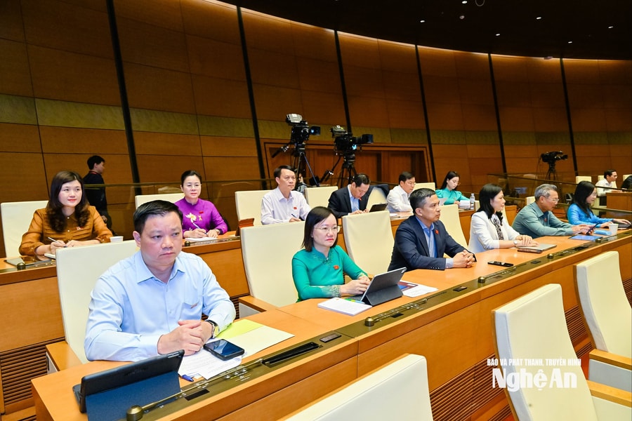 Hôm nay (9/4), Quốc hội thảo luận tại tổ nhiều dự án luật, nội dung kinh tế - xã hội