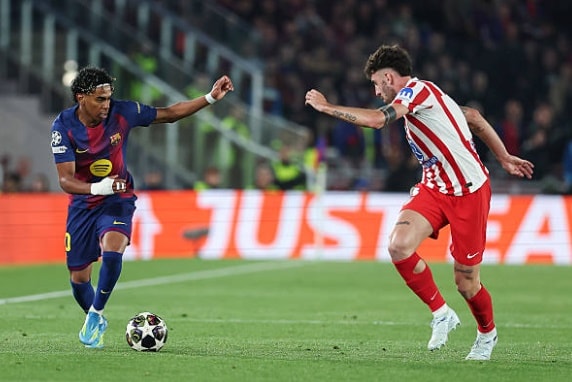 Barcelona 0-2 Atletico Madrid: Tấm thẻ đỏ định mệnh và sự bất lực của hàng công