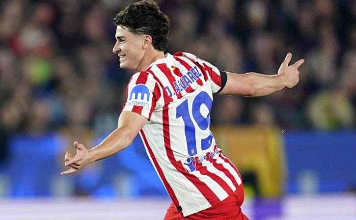 Julian Alvarez rực sáng tại Camp Nou, Atletico Madrid hạ gục Barcelona 2-0