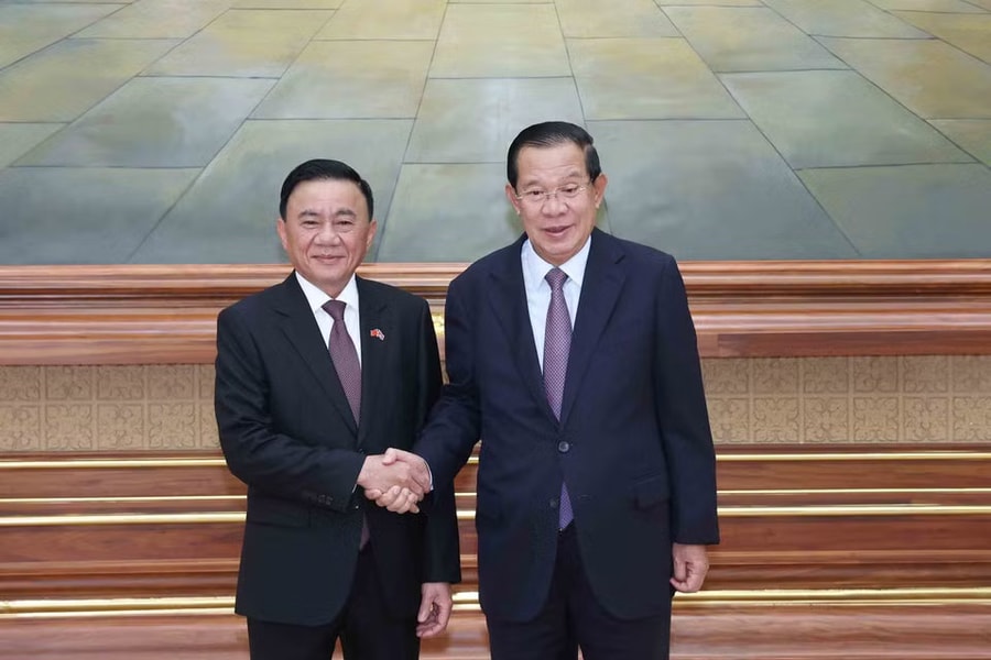 Bí thư Tỉnh ủy Nghệ An Nguyễn Khắc Thận tham gia đoàn đại biểu cấp cao Việt Nam thăm chính thức Vương quốc Campuchia
