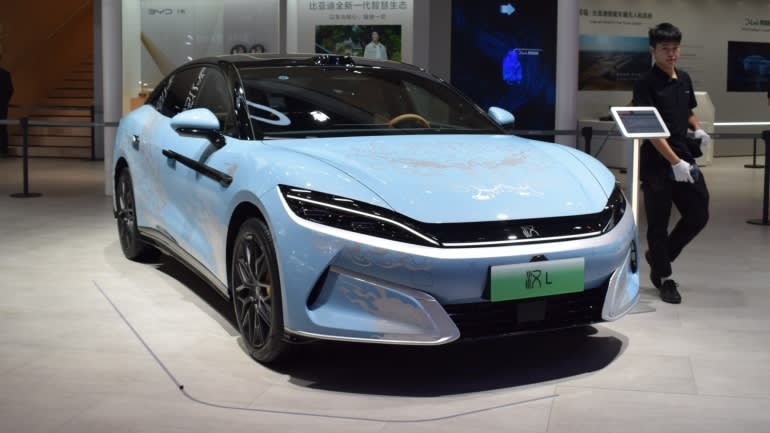 Cuộc đua phần mềm xe điện: BYD dẫn đầu thị trường với hàng trăm bản cập nhật OTA