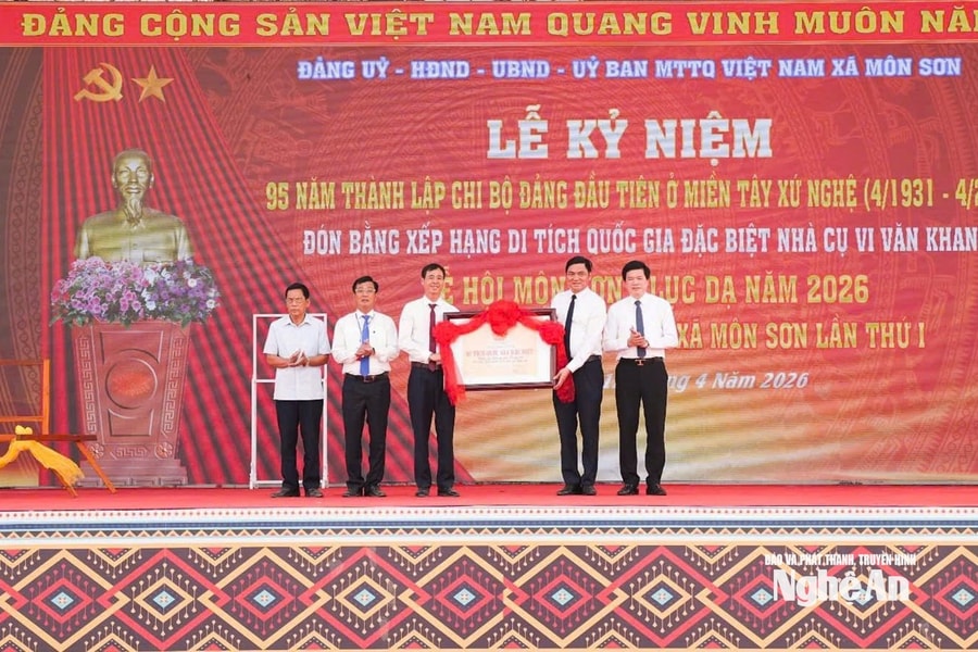 Kỷ niệm 95 năm thành lập Chi bộ Đảng đầu tiên miền ở Tây xứ Nghệ