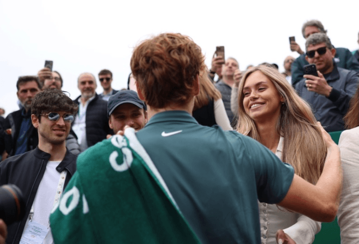 Jannik Sinner đăng quang Monte Carlo 2026: Sức hút từ bóng hồng Laila Hasanovic