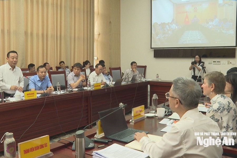 Lãnh đạo tỉnh Nghệ An làm việc với Ngân hàng Thế giới về Dự án phát triển đô thị thích ứng biến đổi khí hậu