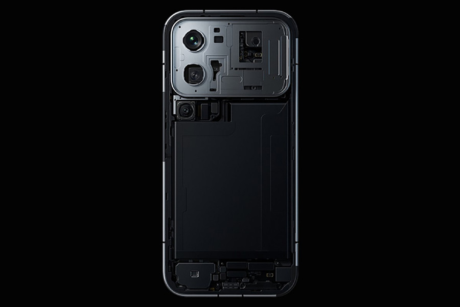 Xiaomi 18 Pro lộ ảnh render với nút AI chuyên dụng và màn hình phụ phía sau độc đáo