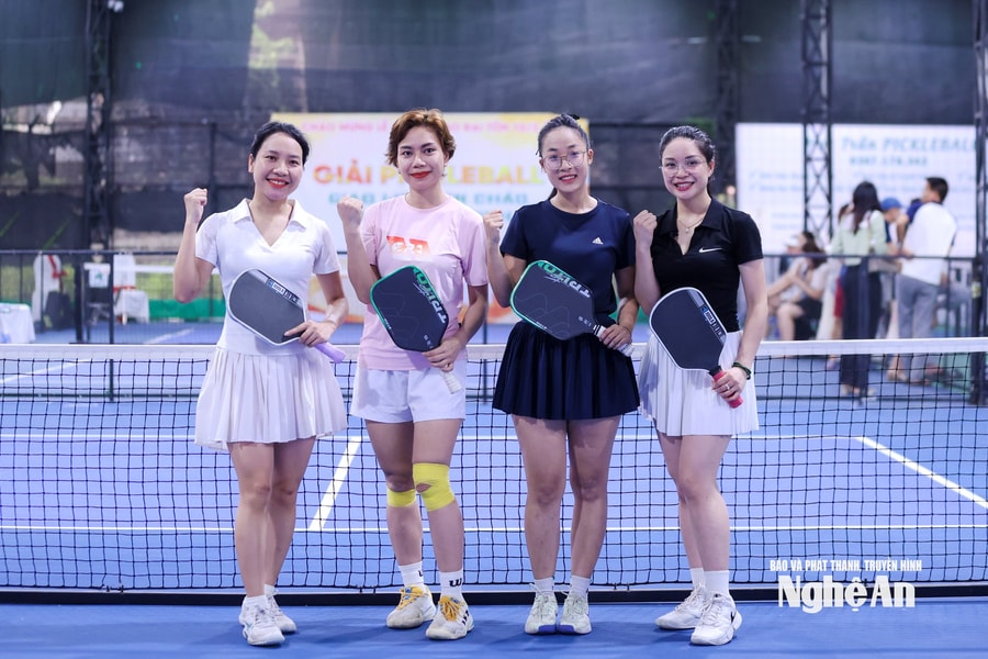 Những bóng hồng tỏa sáng tại Giải Pickleball Cúp NTV - Bia Sao Vàng lần II - năm 2026
