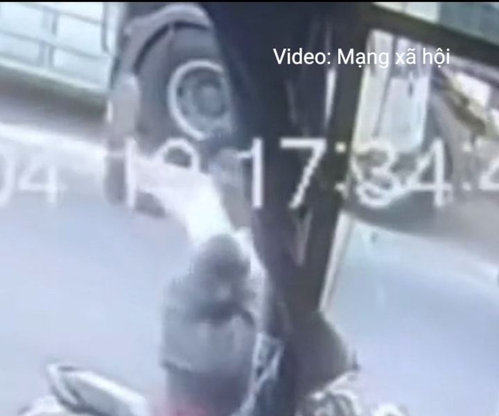 Công an xác minh clip thanh niên chặn đường hành hung người phụ nữ