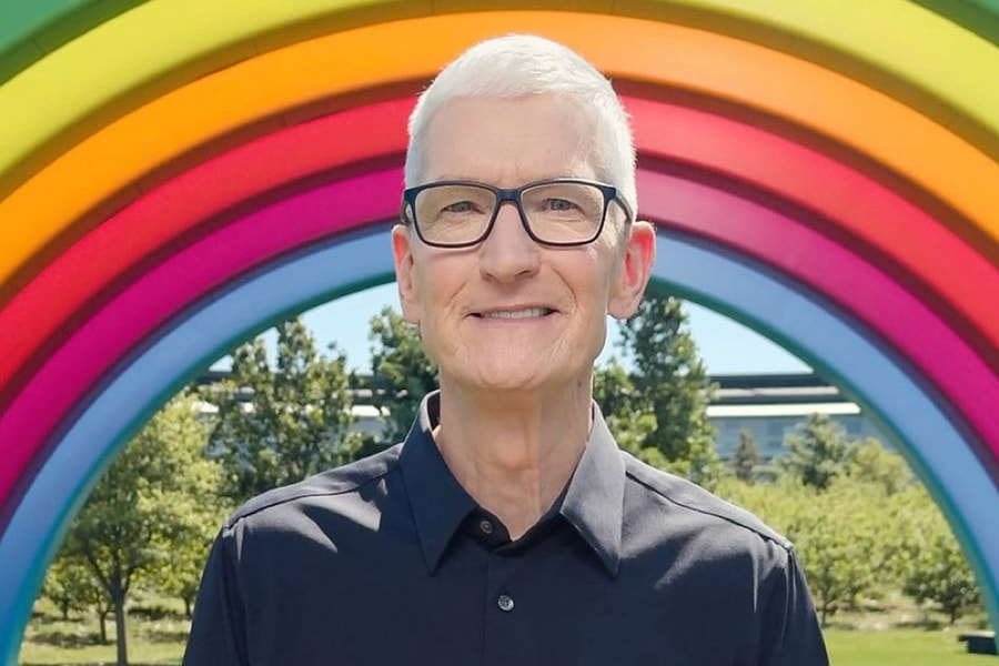 Tim Cook công bố lộ trình rời ghế CEO Apple và người kế nhiệm John Ternus