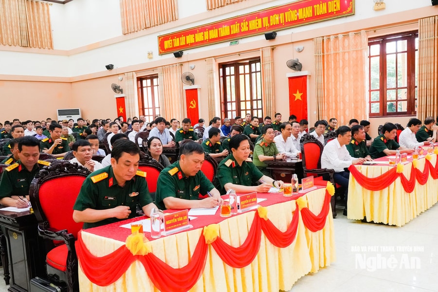 Nghệ An xuất quân thực hiện chương trình 'Hỗ trợ xóa nhà tạm, dột nát cho con đẻ người nhiễm chất độc hóa học'