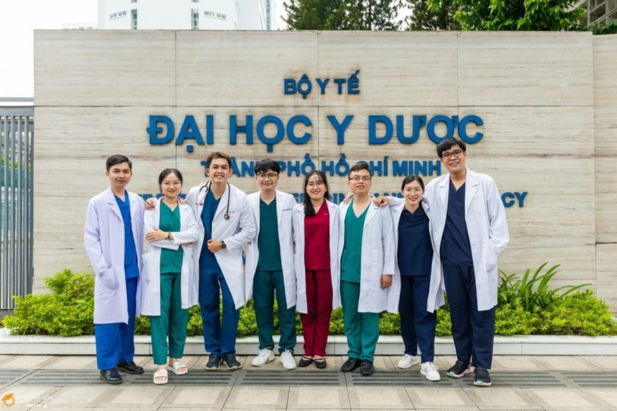 Toàn cảnh đào tạo ngành sức khỏe phía Nam: Học phí có nơi chạm ngưỡng tiền tỷ