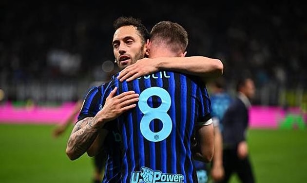 Inter Milan lội ngược dòng thần thánh hạ Como 3-2: Bản lĩnh nhà vua và quân bài tẩy Petar Sucic