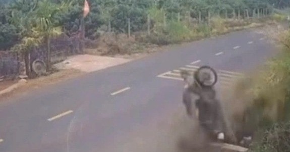 Khởi tố cựu thiếu tá cảnh sát giao thông trong vụ nam sinh lớp 12 tử vong sau tai nạn giao thông