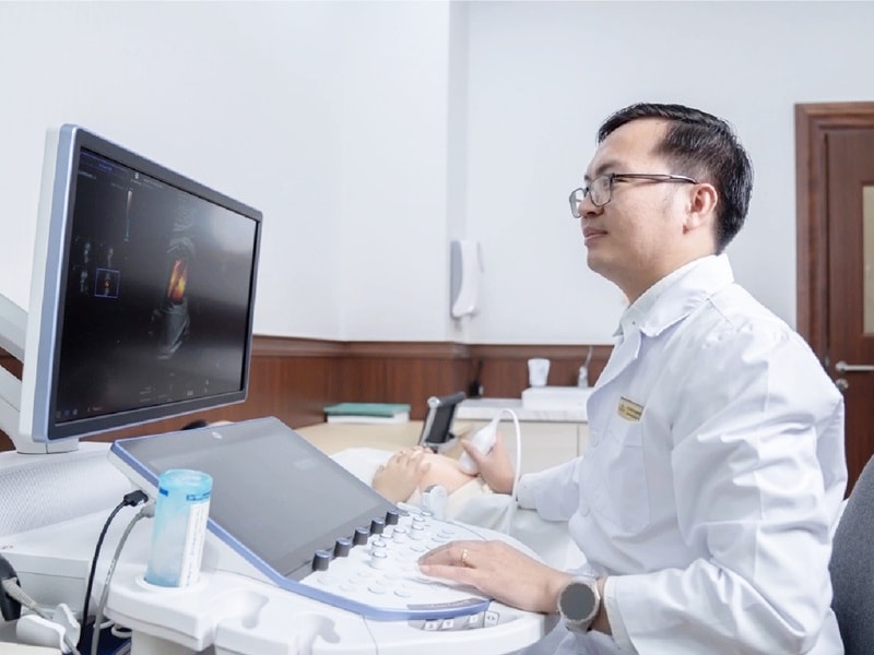 Cuộc “chạy đua” nghẹt thở của bác sĩ Vinmec giành lại sự sống cho thai nhi 20 tuần tuổi