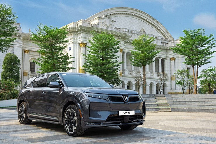 VinFast VF 9 2026: Cập nhật giá lăn bánh và thông số kỹ thuật SUV điện hạng E