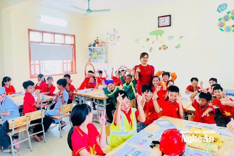 Lương dạy thêm giờ tính theo tổng quỹ thời gian: Giáo viên vẫn còn trăn trở
