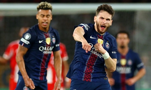 PSG 5-4 Bayern Munich: Bữa tiệc tấn công tại Paris và sự khô khan của bóng đá Anh