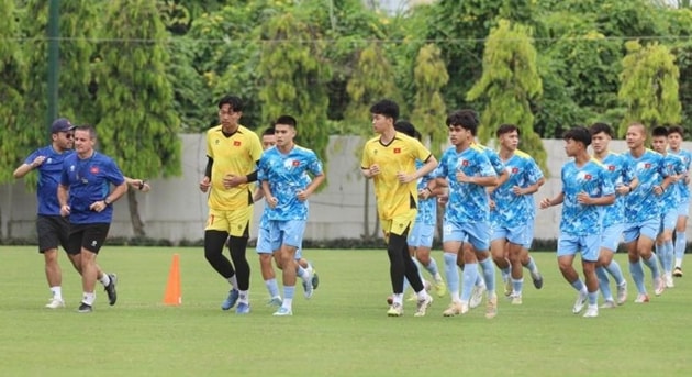Việt Nam giành quyền đăng cai Vòng loại U20 châu Á 2027 và chuyển động bóng đá Việt 1/5