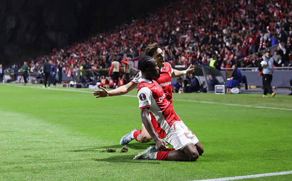 Braga hạ Freiburg 2-1: Mario Dorgeles tỏa sáng phút bù giờ tại bán kết Europa League