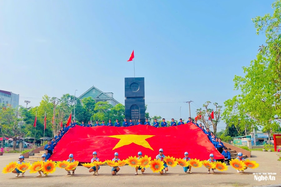 Những ngày lễ 'không nghỉ' của tuổi trẻ Nghệ An