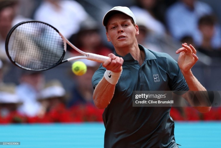 Jannik Sinner hủy diệt Arthur Fils để tiến vào chung kết Madrid Open 2026