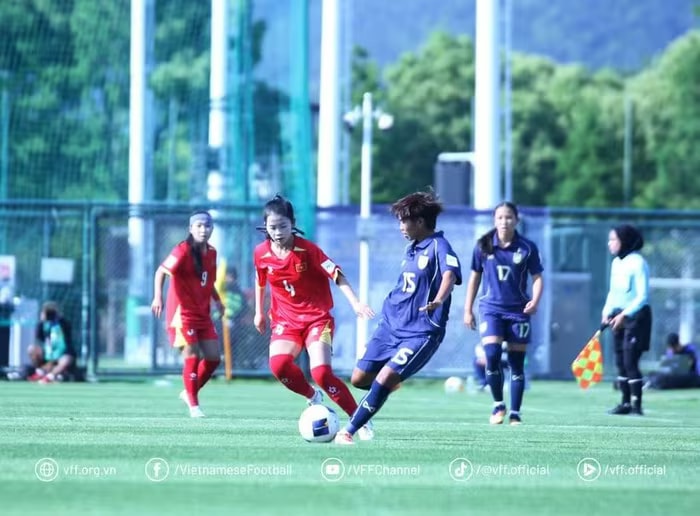 U17 nữ Việt Nam hòa kịch tính Thái Lan ở trận ra quân; Mourinho bác tin đồn dẫn dắt Real Madrid