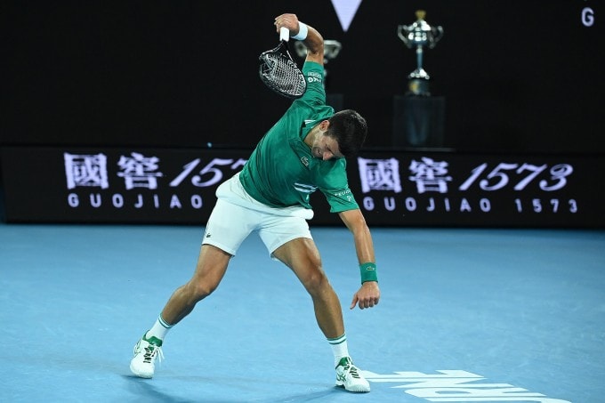 Giải mã hành vi đập vợt trong tennis: Khi áp lực vượt ngưỡng chịu đựng