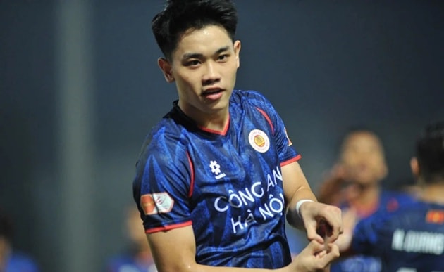 Đình Bắc ghi 8 bàn sau 5 trận: Ngôi sao CAHN lên tiếng về lời mời từ J-League