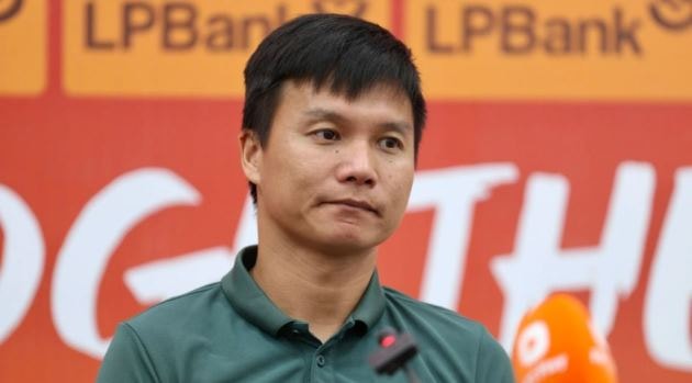 Biến động V-League: HLV Nguyễn Công Mạnh rời ghế nóng và kỳ vọng từ U17 Việt Nam