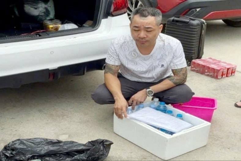 Cướp 2,4kg vàng rồi mua ô tô