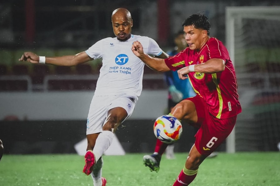 Sai lầm hàng thủ khiến Nam Định thua 1-2 trước Selangor tại bán kết Cúp C1 Đông Nam Á