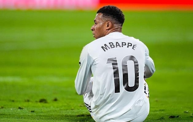 Real Madrid cân nhắc bán Kylian Mbappe; Liverpool bạo chi 94 triệu USD cho Jules Kounde