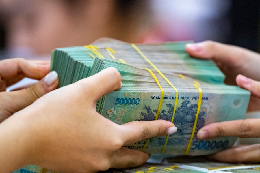 Lãi suất ngân hàng hôm nay 6/5/2026: Mốc 7% cho kỳ hạn 6 tháng dần biến mất