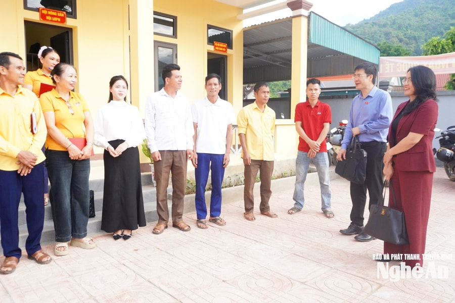 Đại biểu Quốc hội tỉnh Nghệ An tiếp xúc cử tri xã Chiêu Lưu