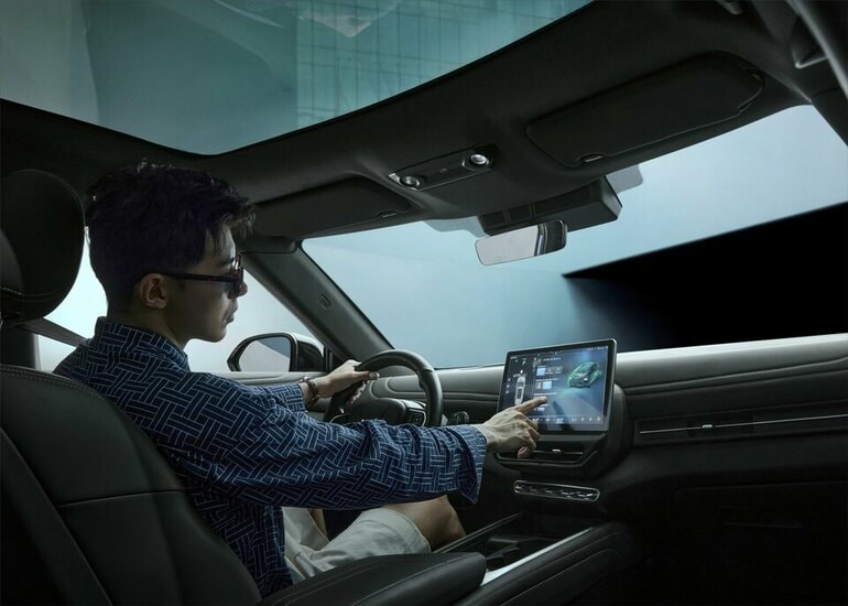 Gói dịch vụ VF Connect trên xe điện VinFast: Tối ưu trải nghiệm lái với công nghệ kết nối