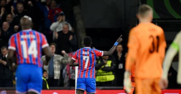 Crystal Palace hạ gục Shakhtar Donetsk để lần đầu vào chung kết cúp châu Âu
