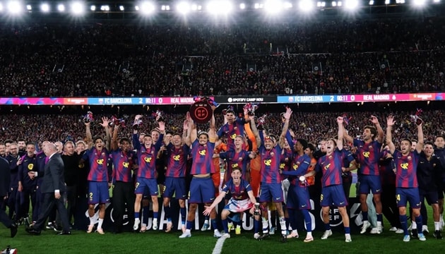 Barcelona phế truất Real Madrid để vô địch La Liga 2025/26 sau chiến thắng 2-0