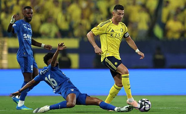 Al Nassr hòa kịch tính Al Hilal: Bi kịch phút 90+8 tước đoạt chiến thắng tại Al-Awwal Park