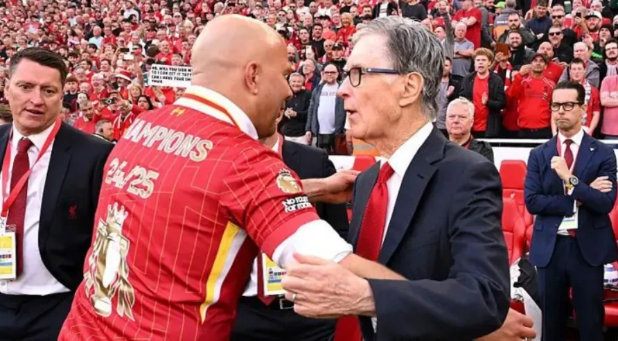 FSG trước bài toán Arne Slot: Liverpool liệu có đang lặp lại vết xe đổ năm 2015?