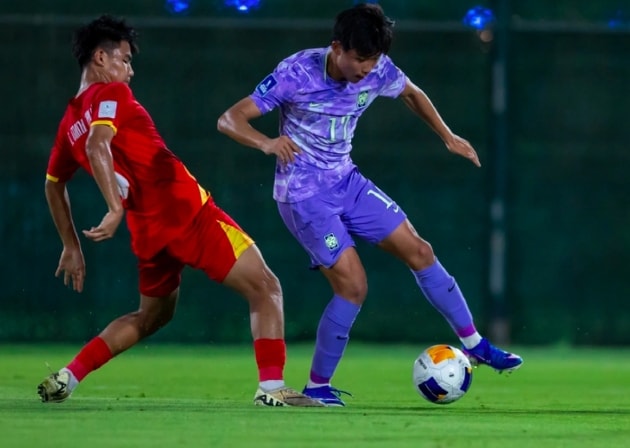 U17 Hàn Quốc bị chỉ trích gay gắt khi mất ngôi đầu bảng C vào tay U17 Việt Nam