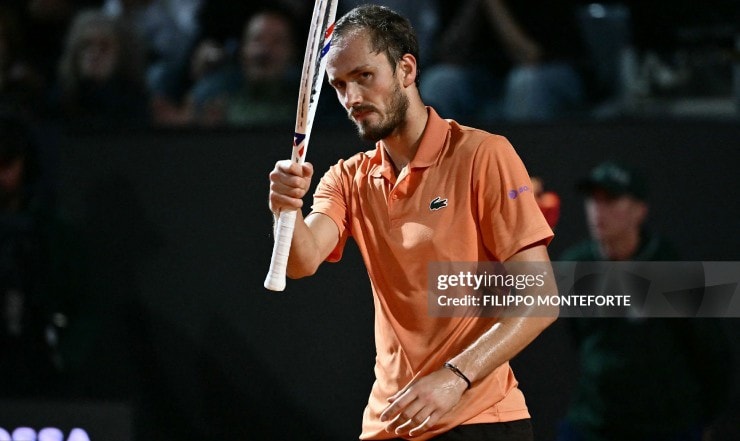 Medvedev ngược dòng nghẹt thở trước Landaluce, đại chiến Sinner tại bán kết Rome Open